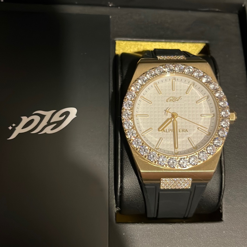 GLD cubic zirconia watch